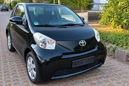 Toyota IQ 156.000 km 3.450 &euro; Frankfurt 65934