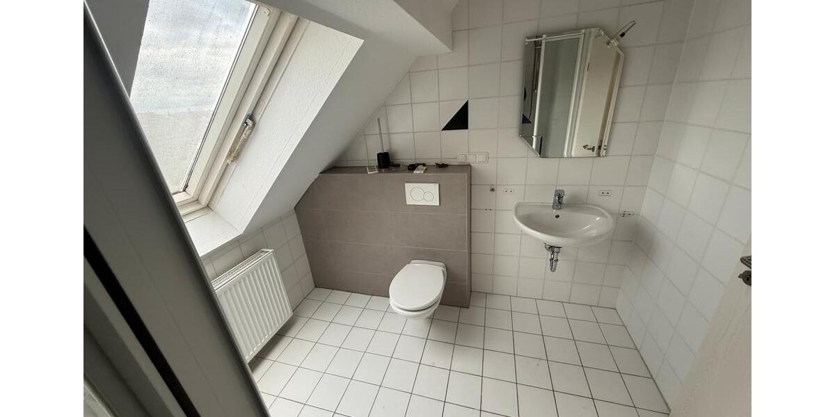 Dachgeschoßwohnung Langenselbold - 2 Zimmer, 48 m&sup2;, 480&euro; | Angebot:26227388