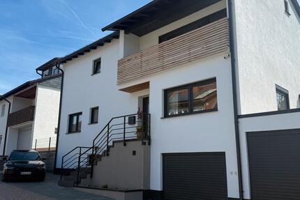 Haus Groß-Umstadt Umstadt - 6 Zimmer, 180 m&sup2;, 2.100&euro; | Angebot:26463845