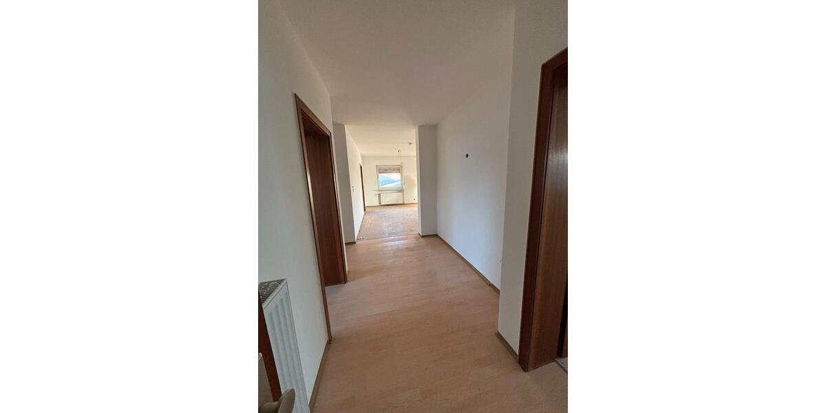 Helle, großzügige 3-Zimmer-Wohnung mit Balkon in Büttelborn-Worfe 3 zimmer