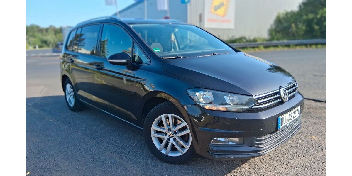 VW Touran 291.309 km 9.999 &euro; Hanau 63450