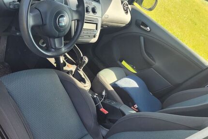 Seat Altea 208.000 km 2.800 € Obertshausen 63179