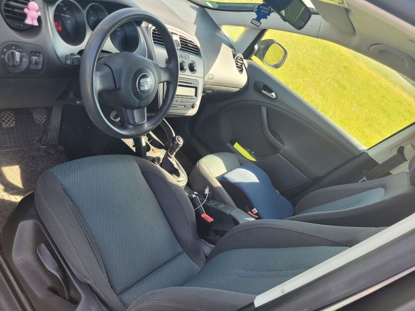 Seat Altea 208.000 km 2.800 € Obertshausen 63179