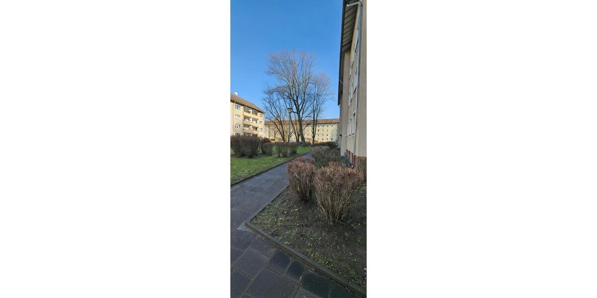 Etagenwohnung Frankfurt am Main West - 2 Zimmer, 64 m&sup2;, 254.000&euro; | Angebot:26110371