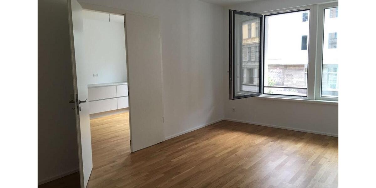 Etagenwohnung Offenbach am Main Hafen - 3 Zimmer, 79 m&sup2;, 1.980&euro; | Angebot:26207343