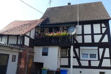 Haus zum Kaufen in Hasselroth 550.000 € 343 m² 9 zimmer