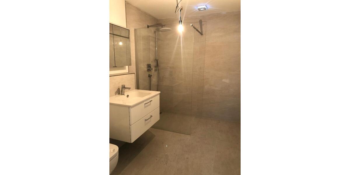 Einfamilienhaus Dreieich - 9 Zimmer, 300 m&sup2;, 3.990&euro; | Angebot:26336525