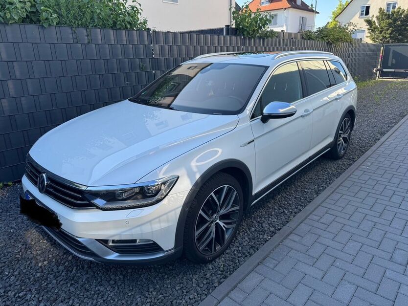 VW Passat Alltrack 156.000 km 19.500 € Erzhausen 64390