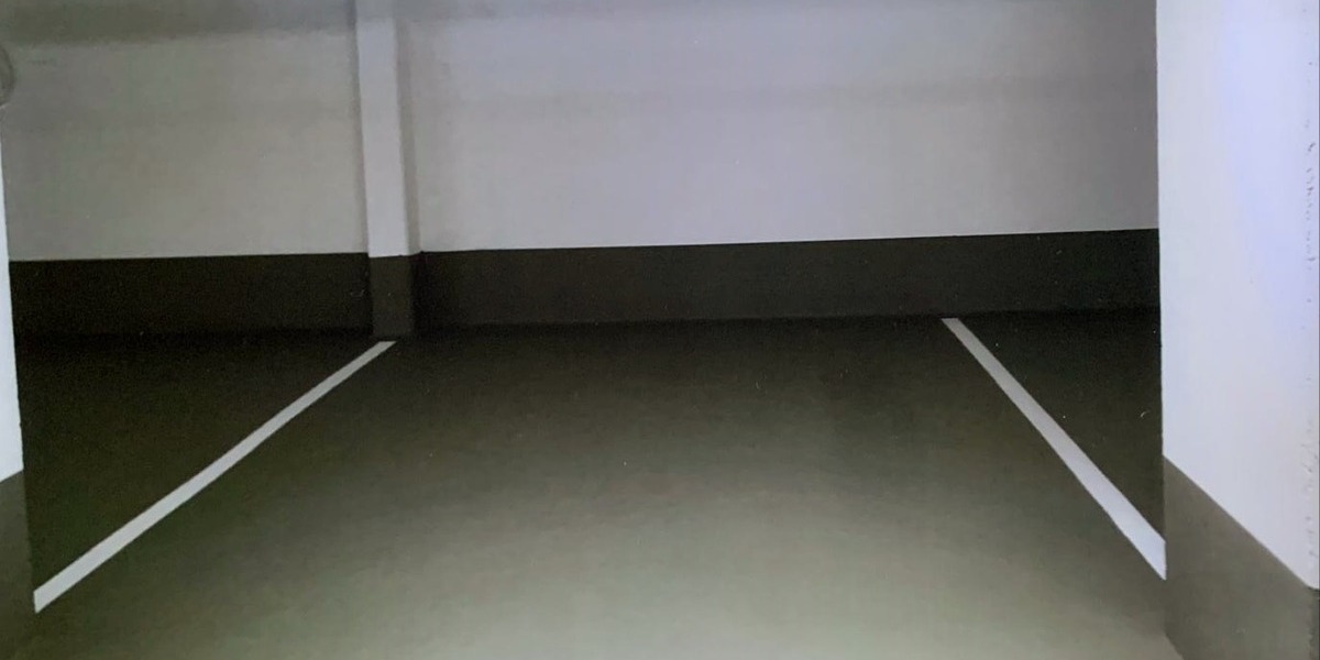 ***überbreiter Garagenstellplatz in Frankfurt*** zimmer