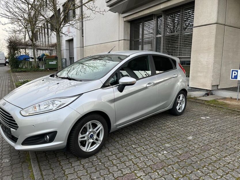 Ford Fiesta 122.000 km 7.700 € Rüsselsheim 65428