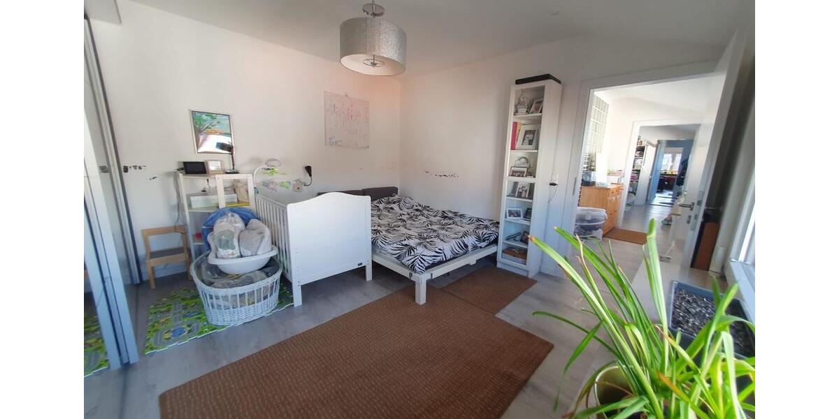 Dachgeschoßwohnung Frankfurt am Main Niederrad - 2 Zimmer, 70 m&sup2;, 870&euro; | Angebot:26265660