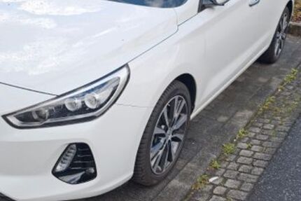 Hyundai i30 118.710 km 12.000 &euro; Raunheim 65479