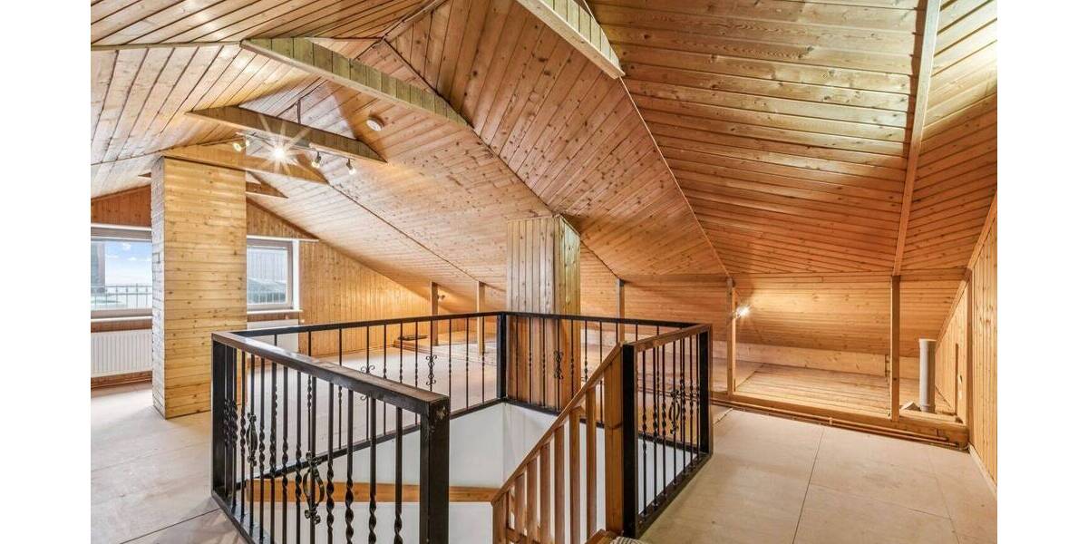Einfamilienhaus Eppstein Vockenhausen - 8 Zimmer, 250 m&sup2;, 749.000&euro; | Angebot:26094118