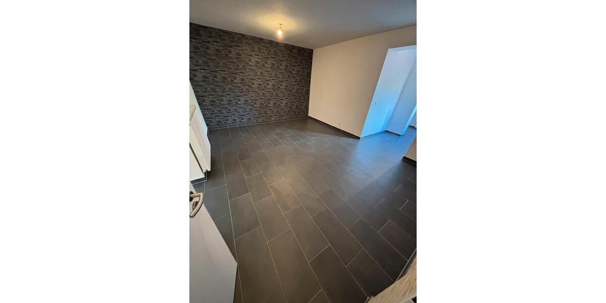 Hochparterre Hanau - 3 Zimmer, 95 m&sup2;, 1.200&euro; | Angebot:26238005