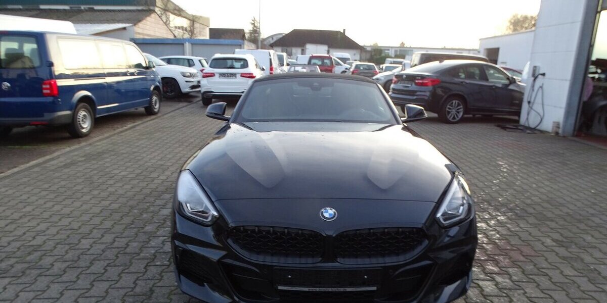 BMW Z4 sDrive 20 i M Sport Leder, LED, Navigation 60.000 km 31.890 &euro; Rodgau 63110
