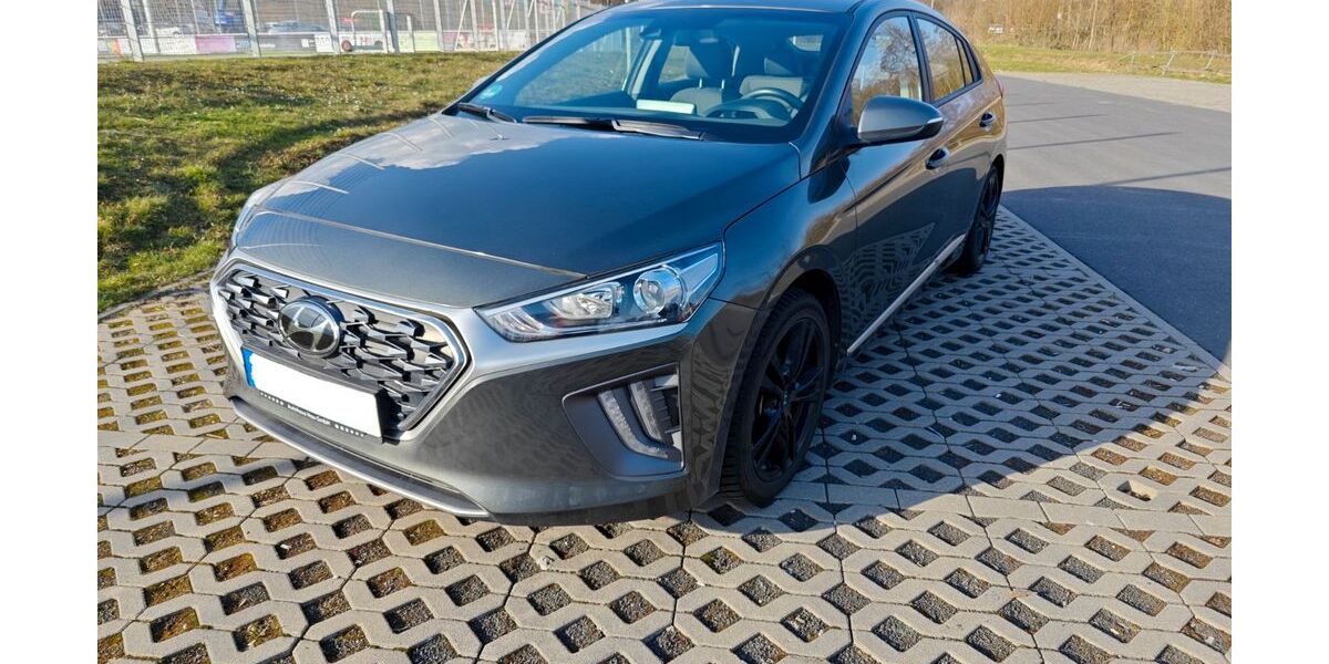 Hyundai IONIQ 14.398 km 16.900 &euro; Wöllstadt 61206