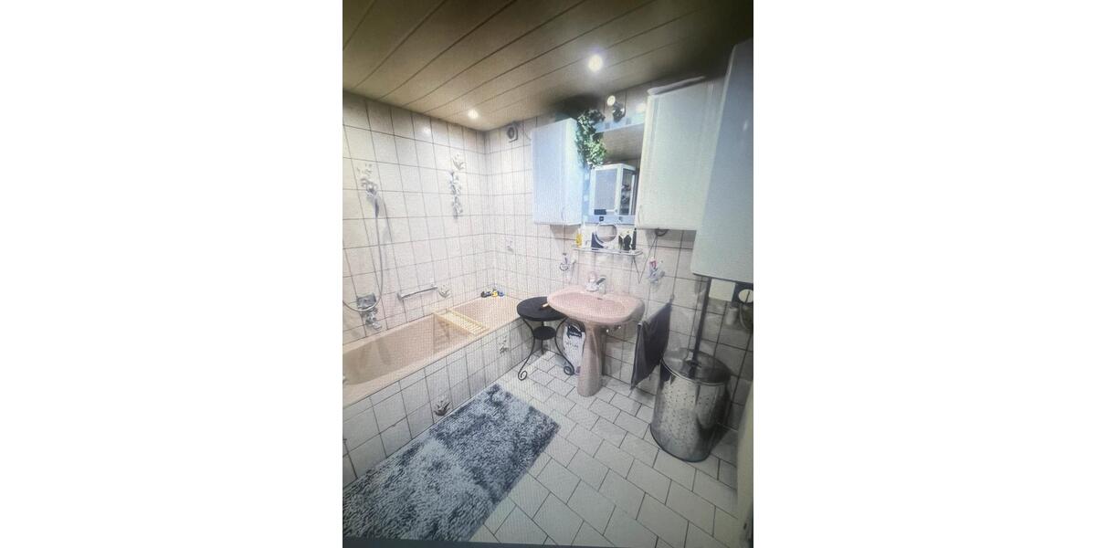 Dachgeschoßwohnung Langen (Hessen) - 4 Zimmer, 97 m&sup2;, 900&euro; | Angebot:25792490