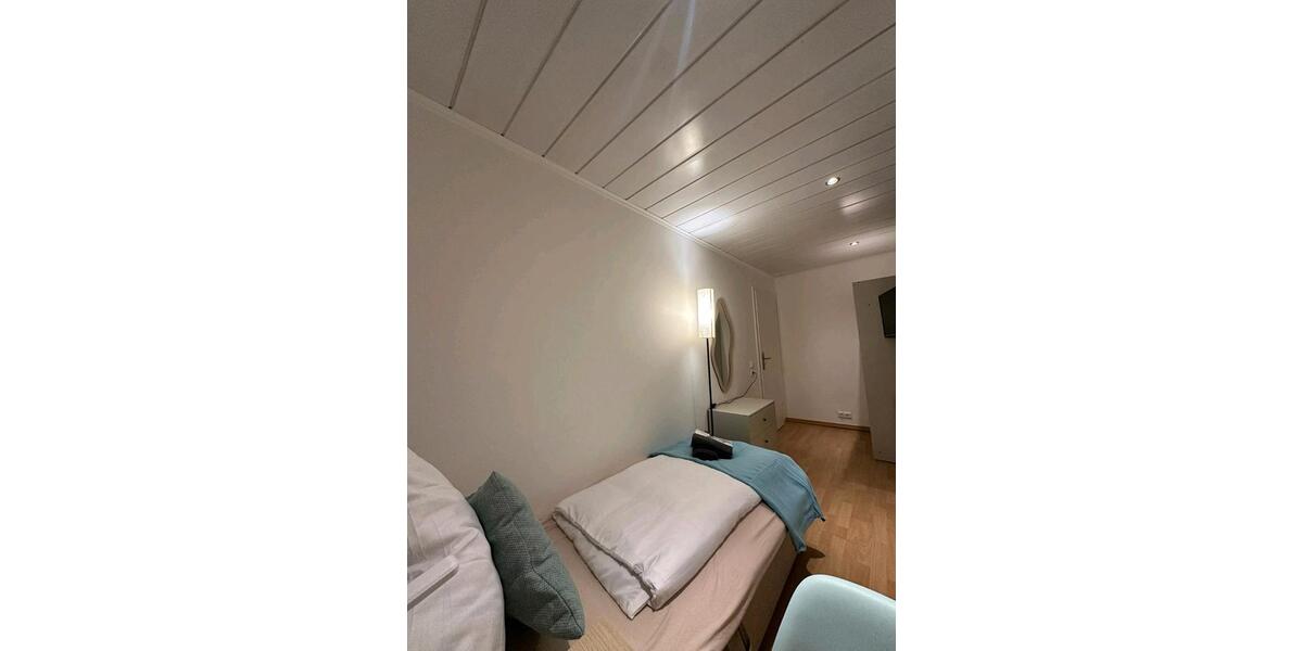 Dachgeschoßwohnung Offenbach am Main Buchrain - 1 Zimmer, 40 m&sup2;, 650&euro; | Angebot:25539610