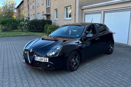 Alfa Romeo Giulietta 137.000 km 13.999 &euro; Frankfurt am Main 65933