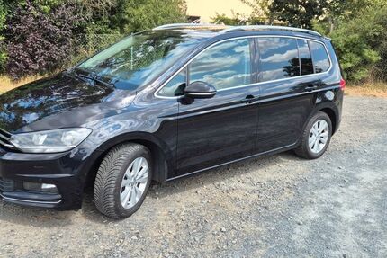VW Touran 235.000 km 16.000 &euro; Mühlheim am Main 63165