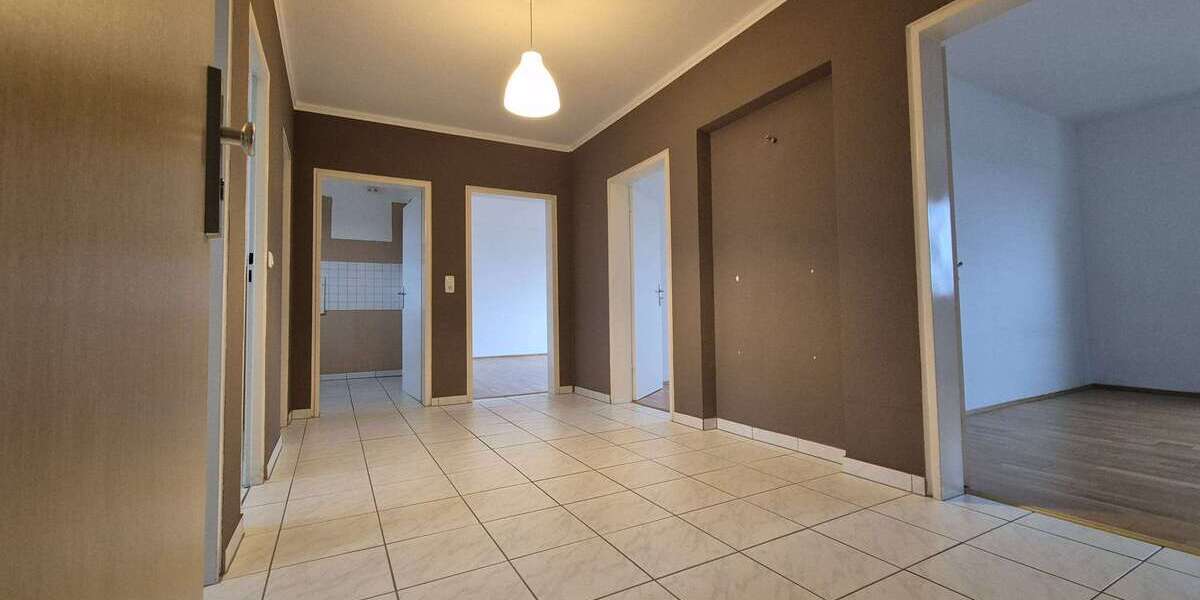 Wohnung zum Mieten in Bruchköbel 990 € 89.7 m² 4 zimmer