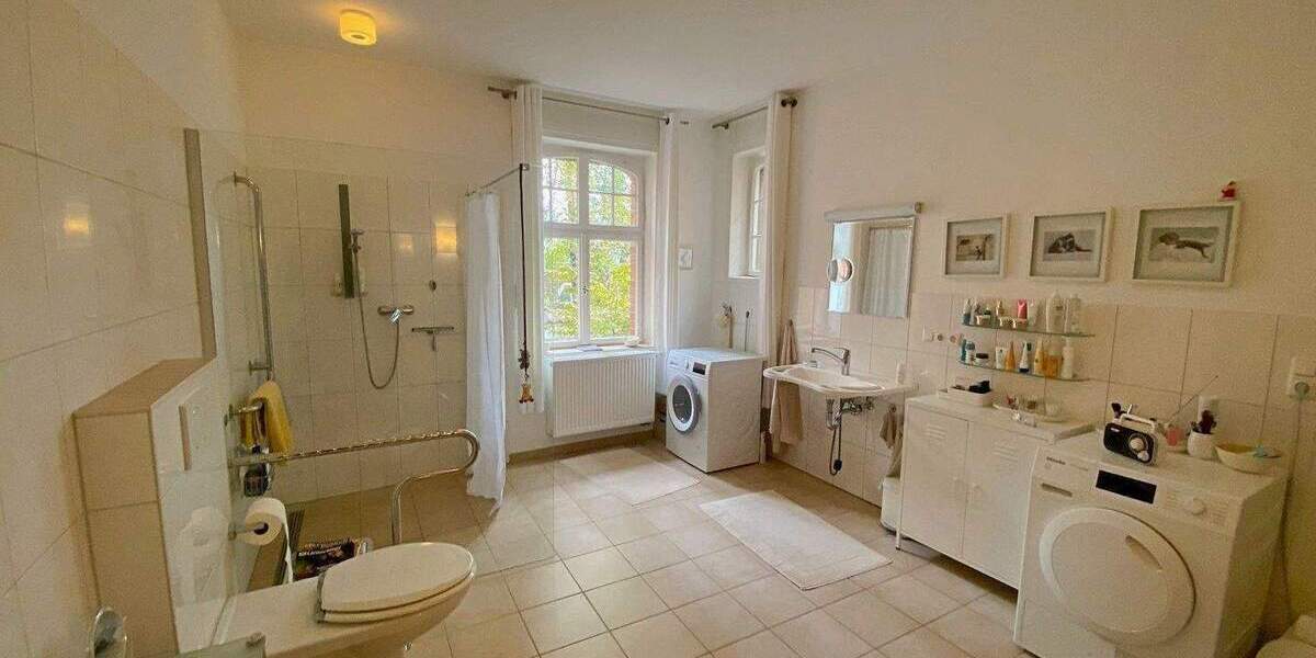 Mehrfamilienhaus, Wohnhaus Hainburg Hainstadt - 9 Zimmer, 320 m&sup2;, 330.000&euro; | Angebot:26027681