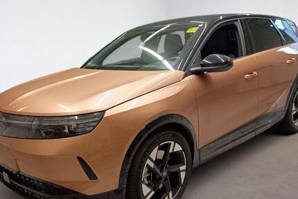 Opel Grandland (X) 9.200 km 38.900 &euro; Rüsselsheim 65428