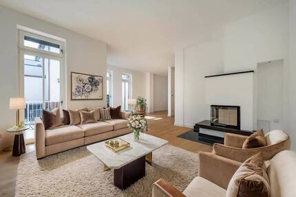 Wohnen im Neubauhaus mit Lift, Garage und Garten in ruhiger Wohnlage 6 zimmer