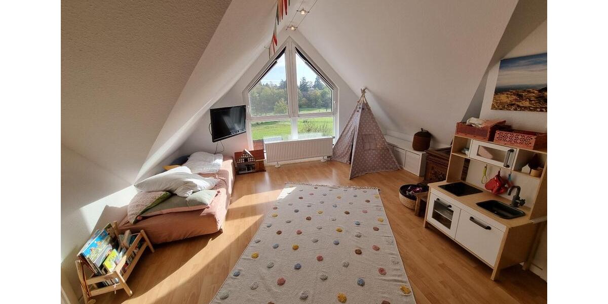 Maisonettenwohnung Bad Homburg vor der Höhe Gonzenheim - 3.5 Zimmer, 109 m&sup2;, 1.600&euro; | Angebot:26341022