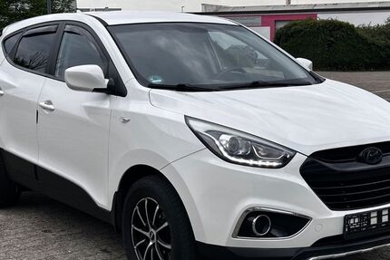 Hyundai ix35 83.000 km 12.200 &euro; kelkheim 65779