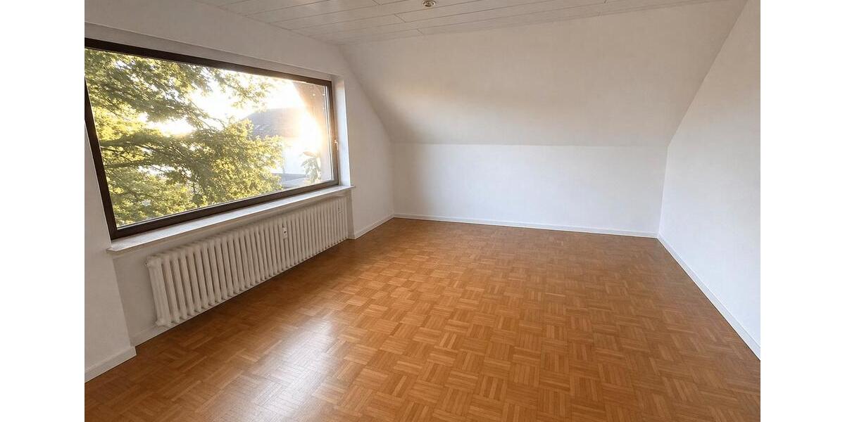 Dachgeschoßwohnung Frankfurt am Main Bonames - 3 Zimmer, 87 m&sup2;, 1.280&euro; | Angebot:26335161