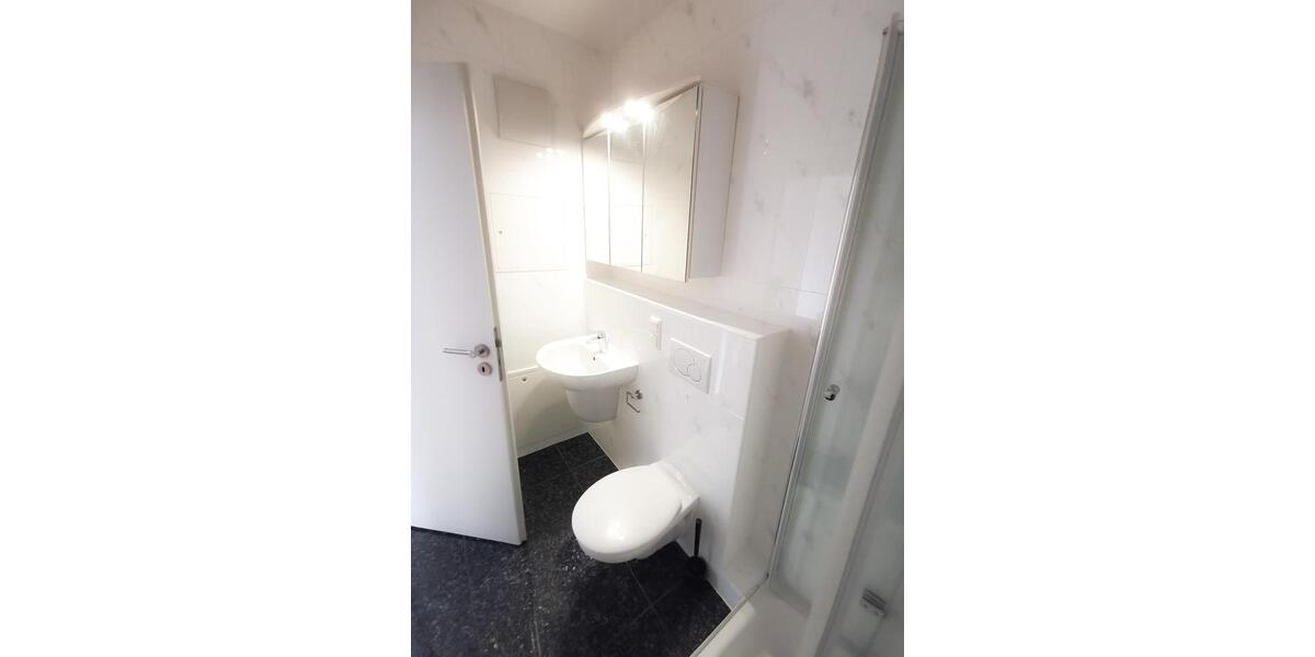 Maisonettenwohnung Frankfurt am Main Niederrad - 5 Zimmer, 157 m&sup2;, 2.400&euro; | Angebot:25777517