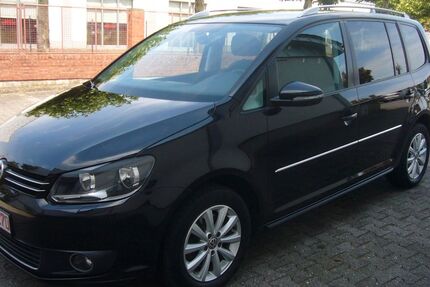 VW Touran 107.000 km 14.999 € Langen 63225