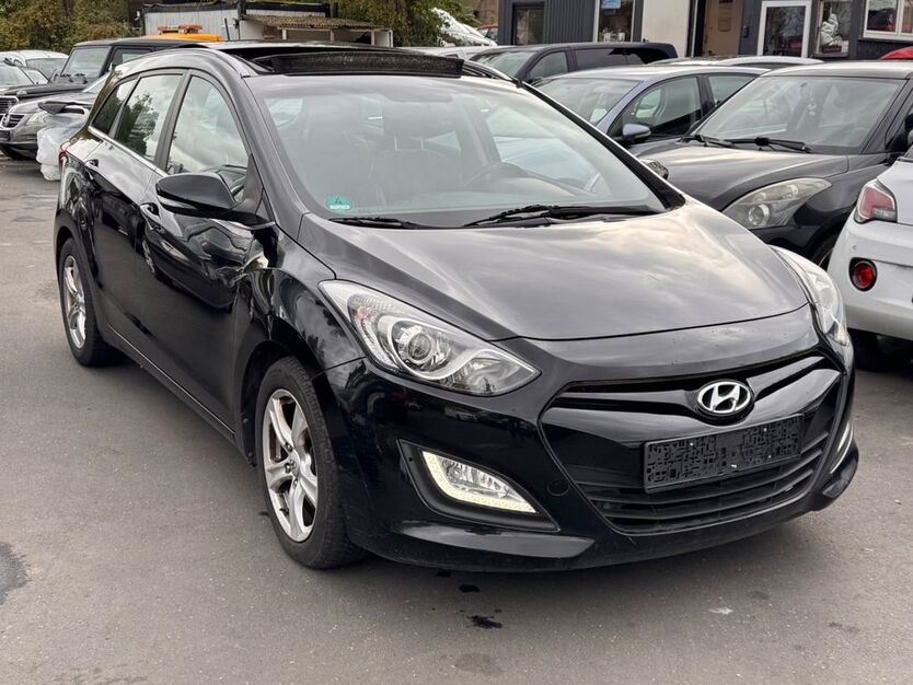 Hyundai i30 199.850 km 4.999 € Frankfurt 60486