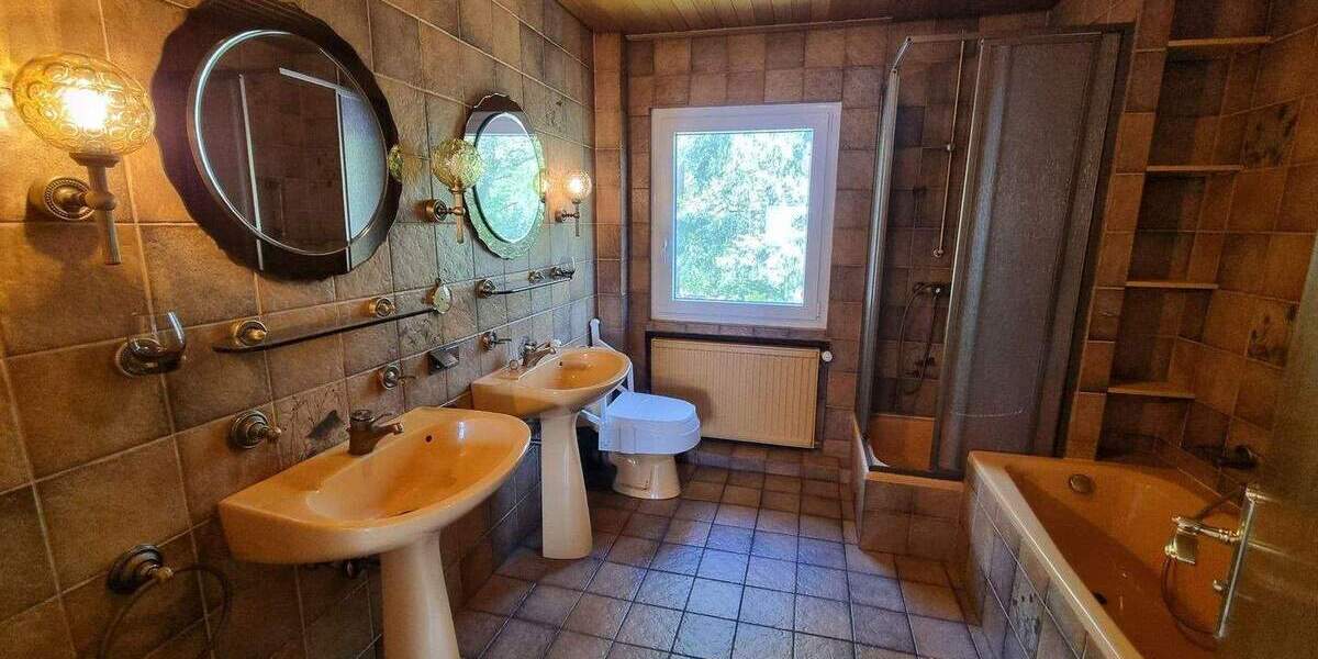 Mehrfamilienhaus, Wohnhaus Bad Homburg Ober-Erlenbach - 8 Zimmer, 177 m&sup2;, 725.000&euro; | Angebot:24821754