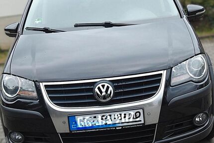 VW Touran 185.200 km 4.200 € Mörfelden-Walldorf 64546