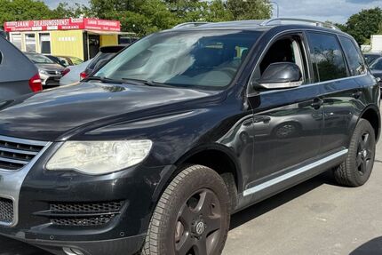 VW Touareg 275.500 km 5.555 &euro; Frankfurt 60486