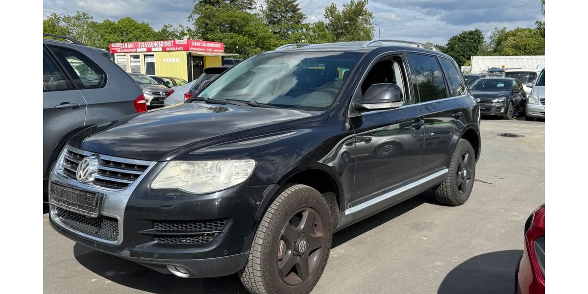 VW Touareg 275.500 km 5.555 &euro; Frankfurt 60486