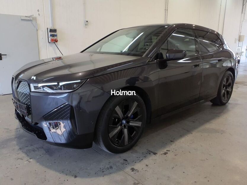 BMW iX 39.307 km 43.844 € Eschborn 65760