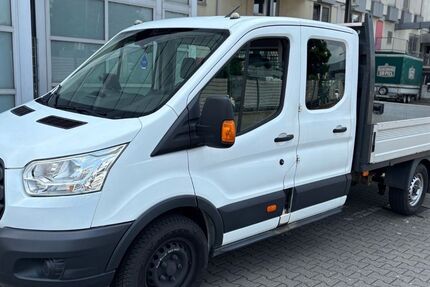 Ford Transit 108.000 km 12.990 &euro; Frankfurt am Main 65933
