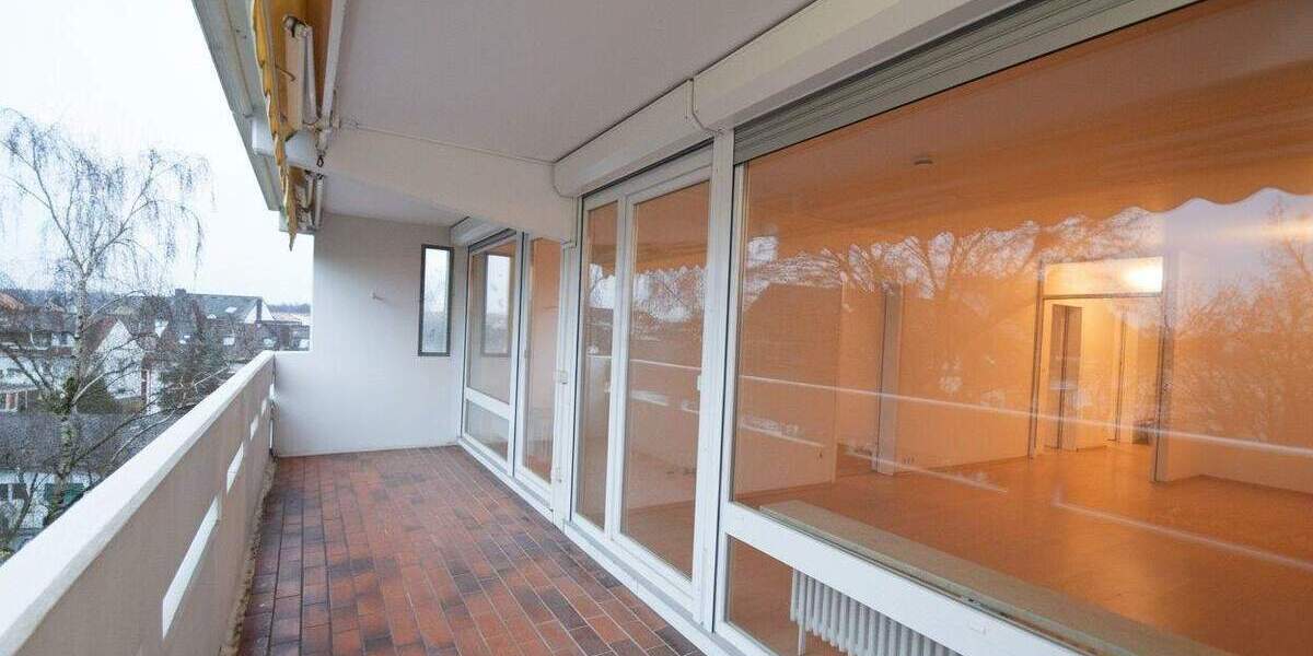 Lichtdurchflutete 3-Zimmer-Wohnung im gepflegten Mehrfamilienhaus mit Pool und Sauna 3 zimmer