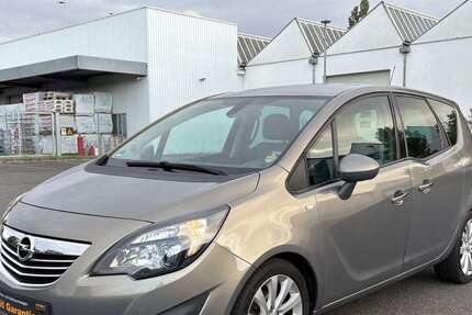 Opel Meriva 113.000 km 4.890 € Frankfurt am Main 60386