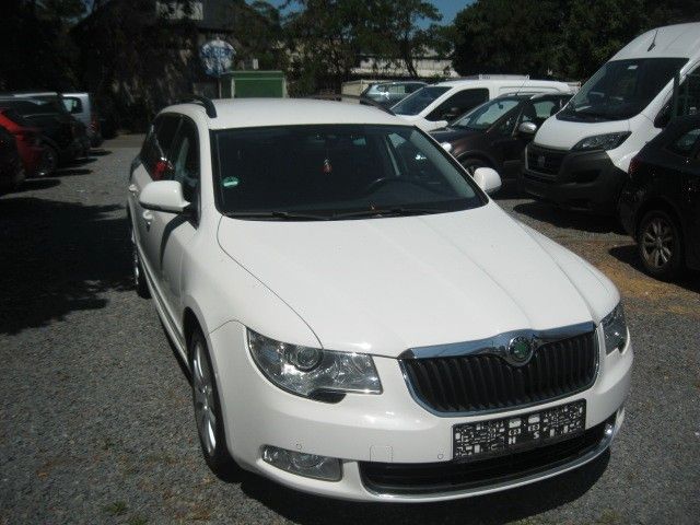 Skoda Superb 175.422 km 8.990 € Darmstadt 64293