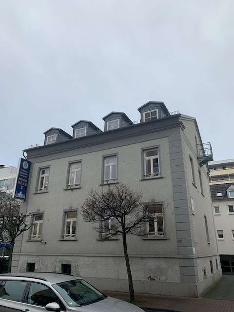 Büro in Bad Soden 3.360 € 203.54 m²