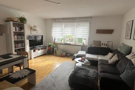 Helle 3-Zimmer Wohnung mit Balkon auf der Schweinheimer Höhe zimmer