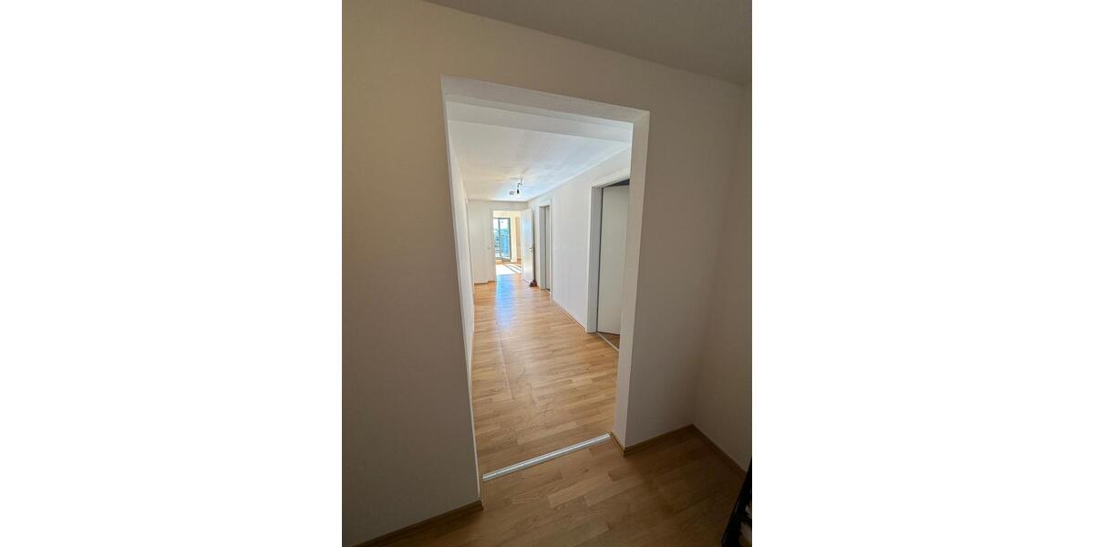 Dachgeschoßwohnung Bad Nauheim - 2 Zimmer, 86 m&sup2;, 449.000&euro; | Angebot:26786172