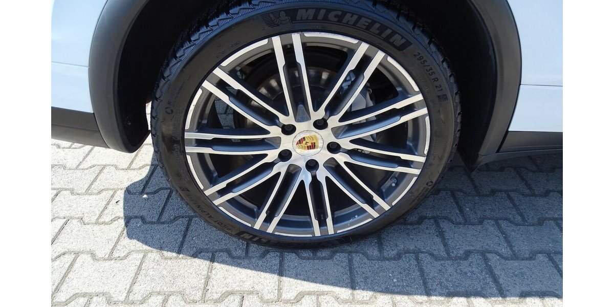 Porsche Cayenne S 4,2l Diesel Pano, Navi, 21 Zoll, Standhe 229.443 km 22.990 &euro; Rodgau 63110