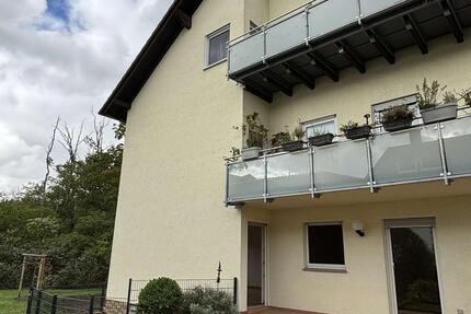 Gemütliche Dachgeschoss Wohnung mit Balkon