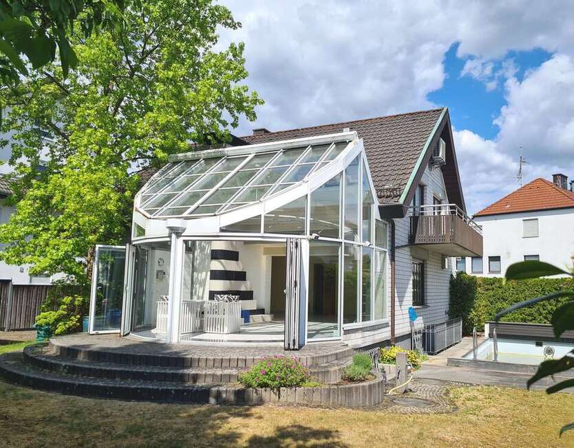 Haus zum Kaufen in Urberach 890.000 € 182 m²