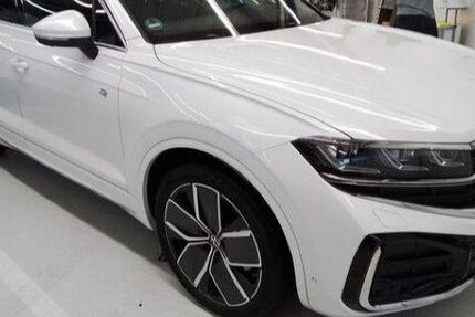 VW Touareg 5.292 km 74.980 € Neu-Isenburg 63263